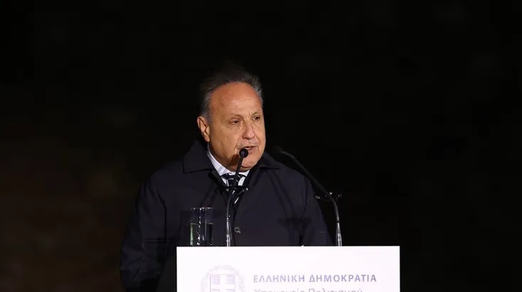 Θεσσαλονίκη: Αποκαλυπτήρια του νέου φωτισμού στον Λευκό Πύργο υπό την παρουσία του πρωθυπουργού και του Προέδρου της Δημοκρατίας - Δείτε φωτογραφίες