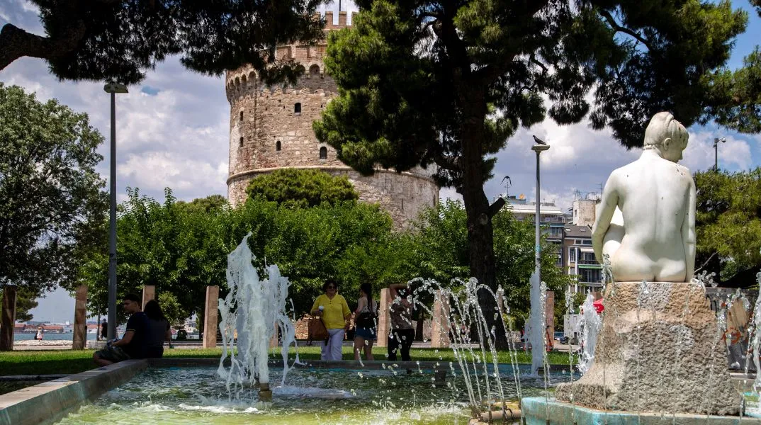 Σε ετοιμότητα η Περιφέρεια Κεντρικής Μακεδονίας λόγω καύσωνα: Ανοιχτός κλιματιζόμενος χώρος στη Θεσσαλονίκη και συστάσεις προστασίας
