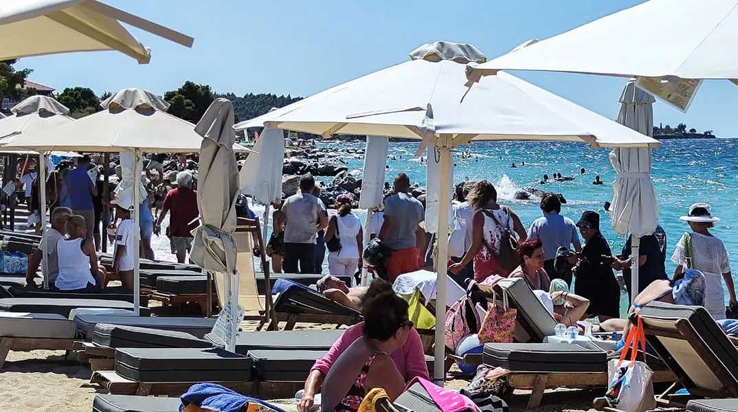 Χαλκιδική: Πέντε σφραγίσεις και τρεις συλλήψεις για παραβάσεις στον αιγιαλό - Σε όλη τη χώρα έχουν πραγματοποιηθεί πάνω από 1.500 έλεγχοι.