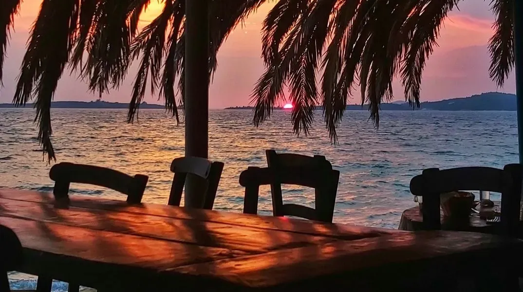 Θεσσαλονίκη: Λειτουργούσε παράνομα beach bar κοντά σε περιοχή Natura στον Ποταμό Επανομής