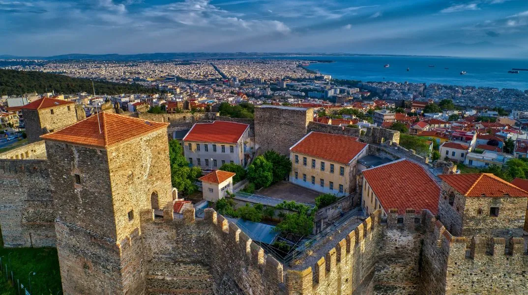 Νέους ιστορικούς περιπάτους σε σημαντικά σημεία της πόλης διοργανώνει το Κέντρο Ιστορίας Θεσσαλονίκης από τον Σεπτέμβριο έως τον Νοέμβριο.