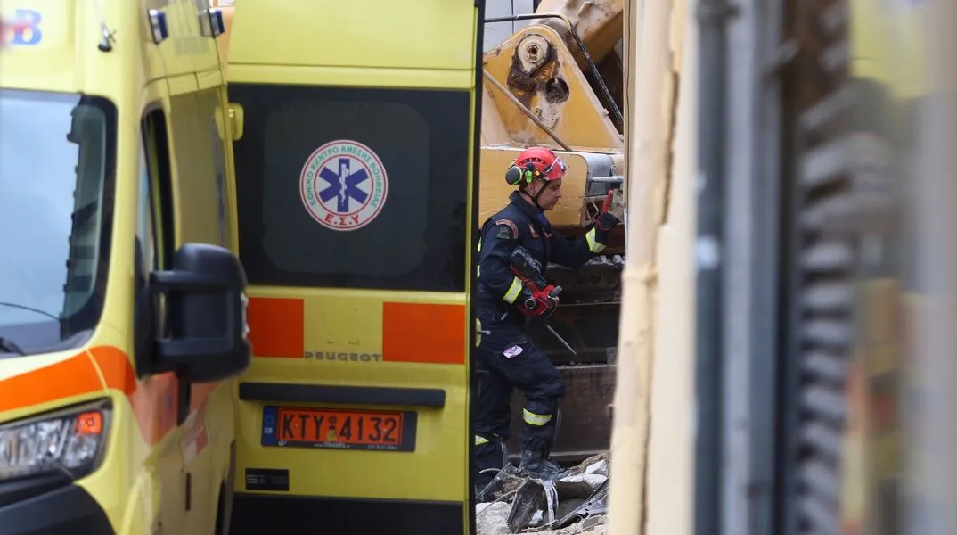 Θεσσαλονίκη: Διασωληνωμένη με εκτεταμένα εγκαύματα νοσηλεύεται ηλικιωμένη γυναίκα που εντοπίστηκε από την Πυροσβεστική σε φωτιά στο Πανόραμα.