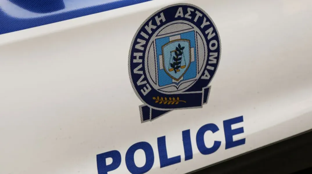 Ελεύθερος ο 18χρονος που καταγγέλθηκε από τη σύντροφό του για ενδοοικογενειακή βία και κακοποίηση ζώου στη Θεσσαλονίκη