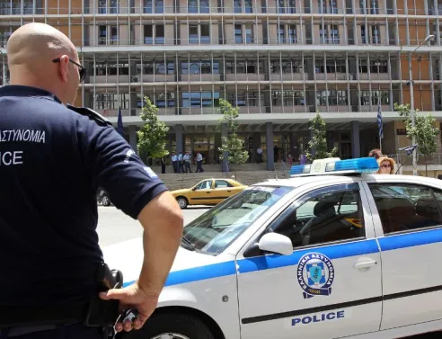 Πράσινο φως από το Συμβούλιο Εφετών Θεσσαλονίκης για την έκδοση 53χρονου στην Αλβανία, κατηγορούμενου για εγκληματική οργάνωση και ξέπλυμα χρήματος.