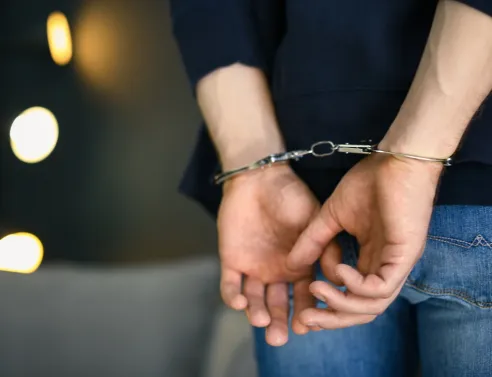 Συνελήφθησαν δύο μέλη κυκλώματος που ενέχονται σε παράνομες διακινήσεις μεταναστών
