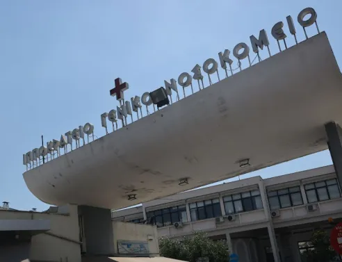 17χρονος υπέστη ανακοπή στο σχολείο στη Χαλκιδική και νοσηλεύεται διασωληνωμένος στο Ιπποκράτειο - Παρουσίασε εγκεφαλικό οίδημα και επιληπτικά επεισόδια.