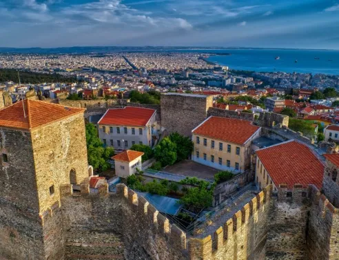 Νέους ιστορικούς περιπάτους σε σημαντικά σημεία της πόλης διοργανώνει το Κέντρο Ιστορίας Θεσσαλονίκης από τον Σεπτέμβριο έως τον Νοέμβριο.