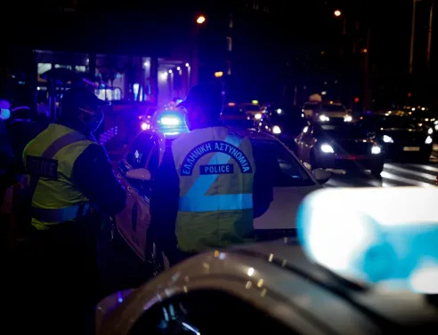 Εύοσμος: Οδηγός μηχανής έτρεχε με 117 χλμ/ώρα σε δρόμο με όριο τα 50 χλμ/ώρα