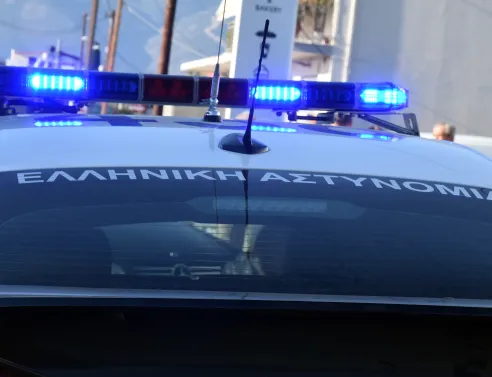 Συνελήφθησαν τρεις ανήλικοι στη Θεσσαλονίκη - Έκλεβαν χρήματα από συνομηλίκους τους 