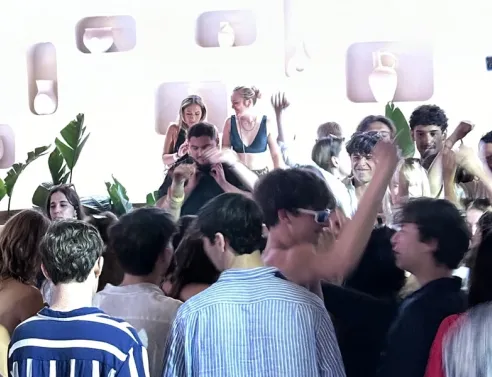 DJ Srek: Όταν το Shazam παίρνει φωτιά και η νύχτα αρνείται να τελειώσει