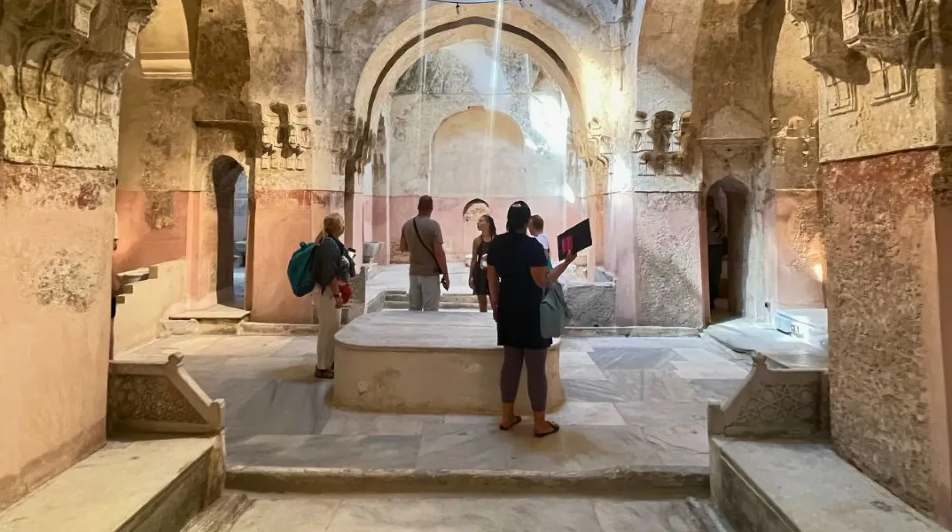 Η Θεσσαλονίκη, το Μπέη Χαμάμ και τα νερά που στέρεψαν © Επιστήμη Μπινάζη