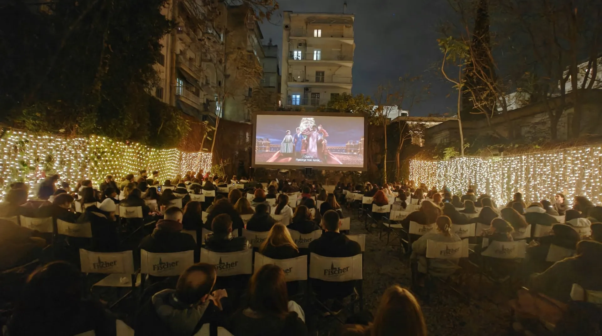 Σινέ Απόλλων: Ποιος είπε ότι τα θερινά σινεμά πεθαίνουν τον χειμώνα;